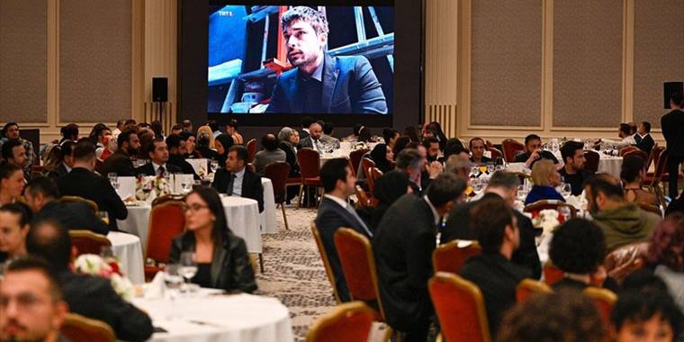 TRT 1'in yeni dizisi "Yürek Çıkmazı"nın galası yapıldı