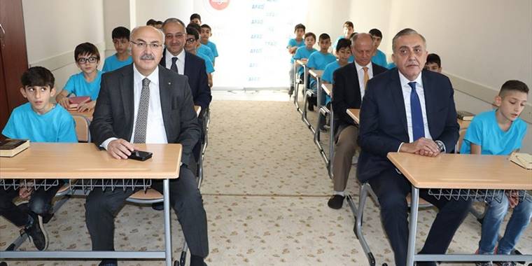 İzmir ve civar illerde 'Deprem Anı, Çök Kapan Tutun ve Tahliye Tatbikatı'