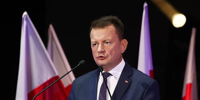 Polonya Savunma Bakanı, muhalefetin Rus sınırındaki bariyere ilişkin söylemlerini eleştirdi