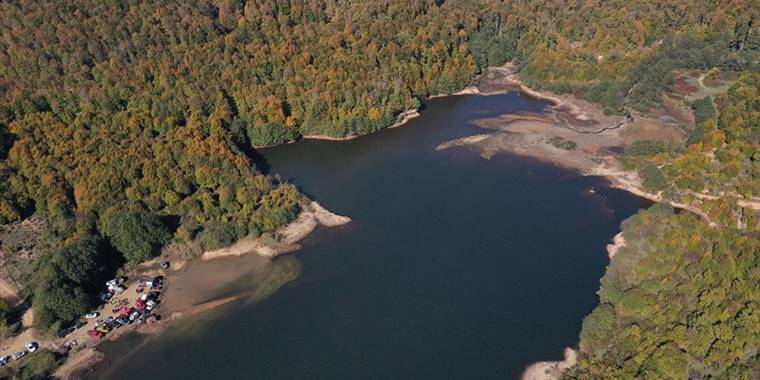 Balıkesir'deki Gürece Göleti kamp ve karavan tutkunlarını ağırlıyor