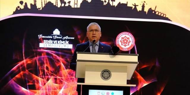 SCÜ'de "Şehir ve Kimlik Sempozyumu" düzenlendi