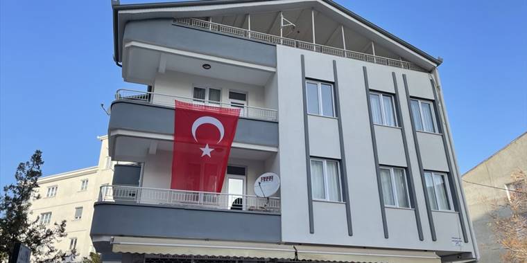 Pençe-Kilit Operasyonu bölgesinde şehit olan askerin Aksaray'daki ailesine acı haber verildi