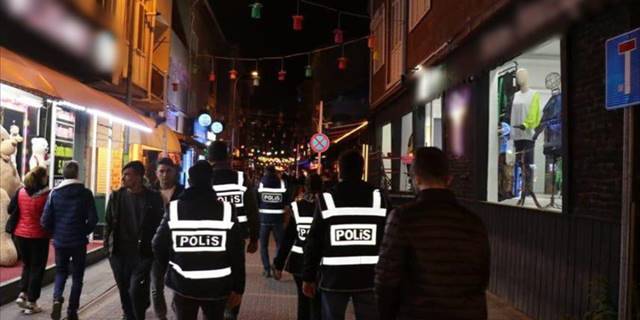 Eskişehir'deki asayiş uygulamasında aranan 15 şüpheli yakalandı