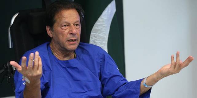 Pakistan'da İmran Han iyileşince protestolara başlayacağını açıkladı