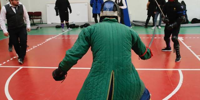 Eskişehir'de Tarihi Savaş Sanatları Derneğinin "Milli Dostluk Yarışması" başladı