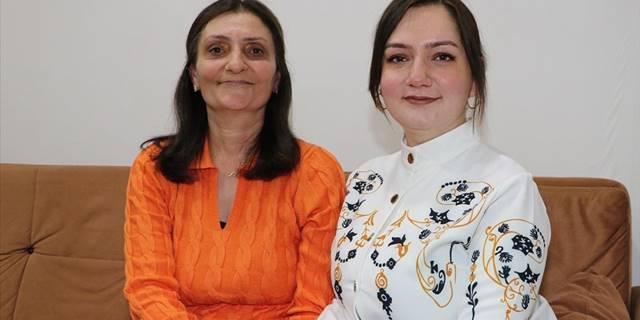 Annesinin böbreğiyle sağlığına kavuşan genç kızdan 'bağış' çağrısı