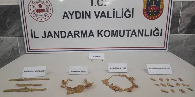 Aydın'da Roma Dönemi'ne ait olduğu değerlendirilen altın takılar ele geçirildi
