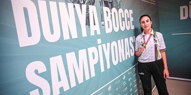 Çocukluk hayalini gerçekleştirip tarih yazdı