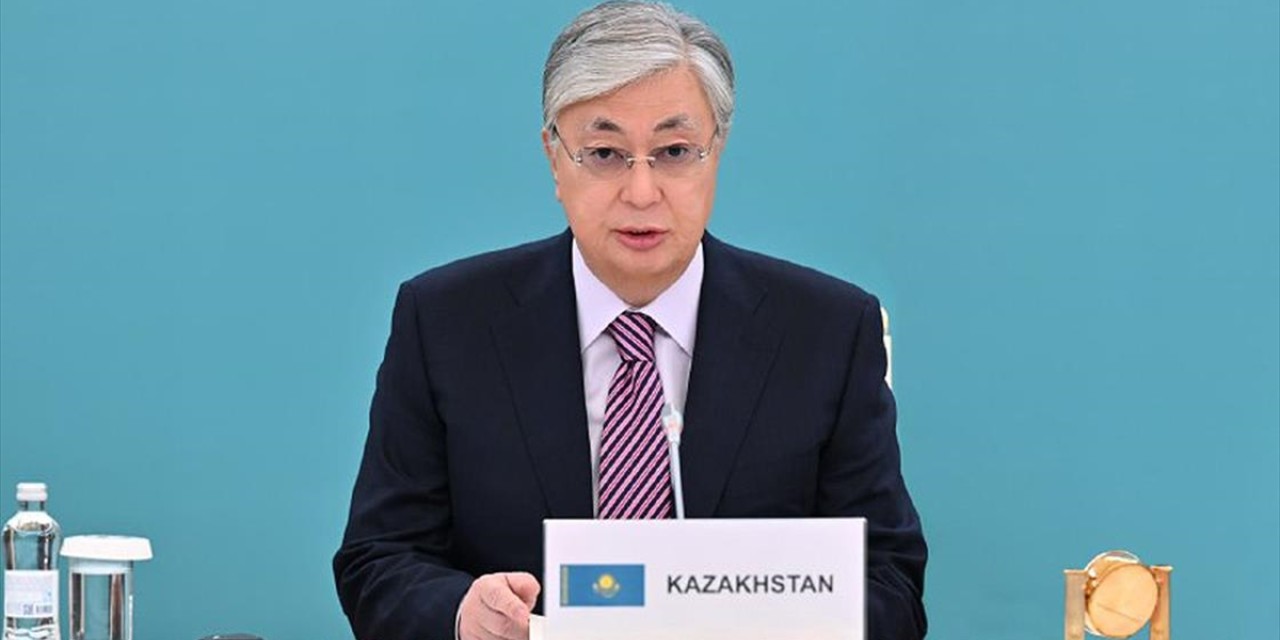 Kazakistan Cumhurbaşkanı'ndan "Bağımsızlığımızı daha sert savunmaya hazırız" mesajı