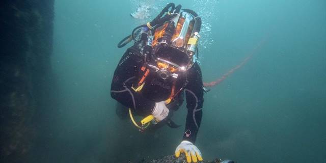 Derin sulardaki işler onlara emanet