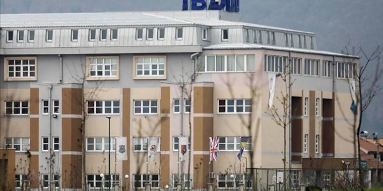 Bosna Hersek'te FETÖ bağlantılı okullar borç batağında