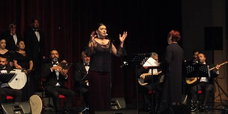 Sivas'ta THM Korosu "Ata'yı Anma" konser verdi