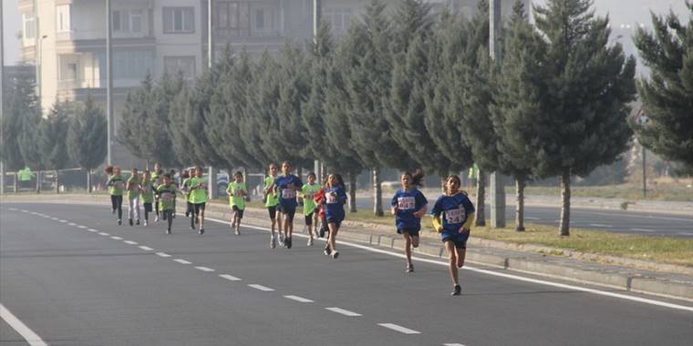 Kayseri'de "Atatürk'ü Anma Koşusu" düzenlendi
