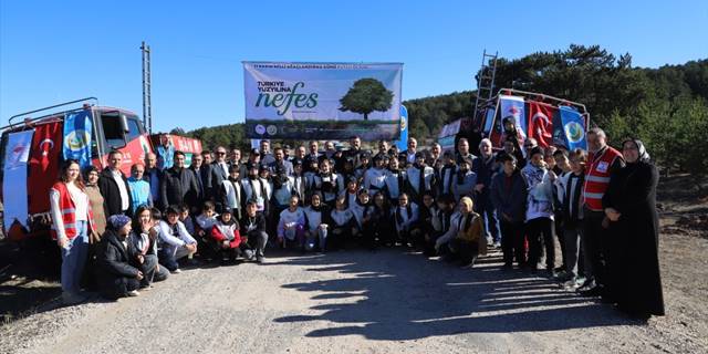 Kızılcahamam'da 2 bin fidan toprakla buluşturuldu