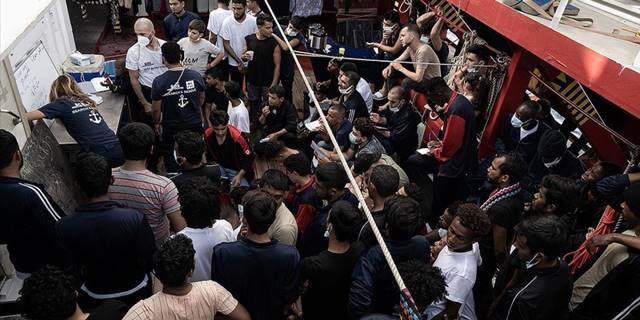 İtalya Başbakanı Meloni'den Fransa ve Avrupa'ya düzensiz göç tepkisi