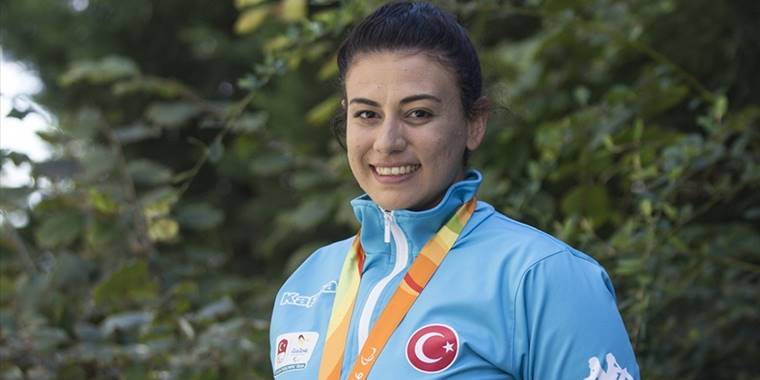 Milli para masa tenisçi Kübra Korkut dünya şampiyonu oldu