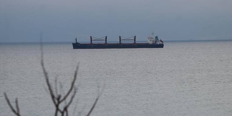 Tekirdağ açıklarında karaya oturan yük gemisi kurtarıldı