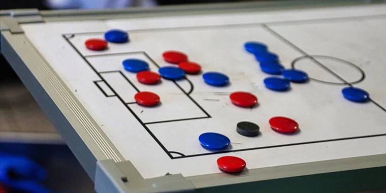 Dünya Kupası'nda kulübeler yerli teknik adamlara emanet