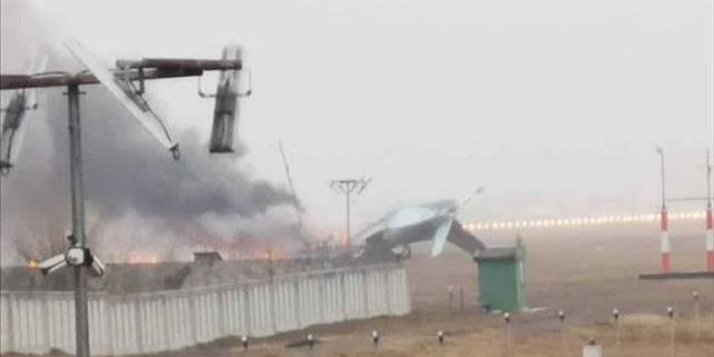 ABD'de eski tip iki gösteri uçağı havada çarpıştı