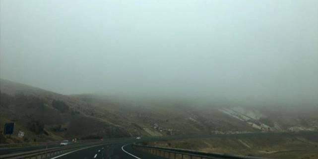 Erzurum ve Ardahan'da soğuk hava sis ve buzlanmaya neden oluyor