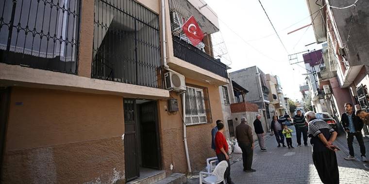 Terör saldırısında kızıyla hayatını kaybeden baba, kardeşinin nişanı için İstanbul'a gitmiş