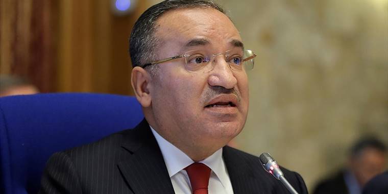 Adalet Bakanı Bozdağ: İstanbul'daki terör saldırısına ilişkin gözaltı sayısı 50'ye yükseldi