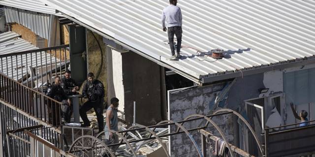 İsrail güçleri Doğu Kudüs ve Batı Şeria’da Filistinlilere ait 3 evi yıktı