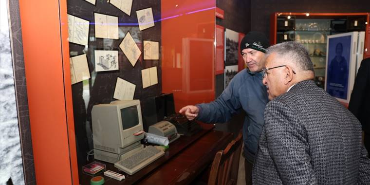 Başkan Büyükkılıç, Kültepe Ziyaretçi Merkezi'nde incelemelerde bulundu