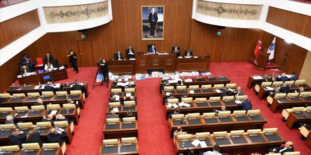 Ankara Büyükşehir Belediye Meclisinde "su indirimi" tartışıldı