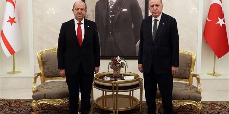 Erdoğan, Tatar ile telefonda görüştü