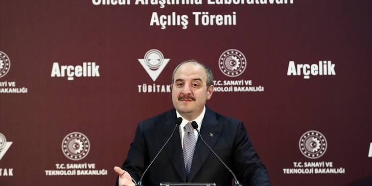 Bakan Varank'tan Arçelik'e 'çip yatırımı' çağrısı