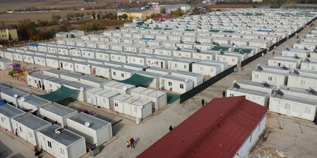 Savaş bölgesinden kurtulan Ahıska Türkleri aylar sonra Türkiye'de güvenle uyudu