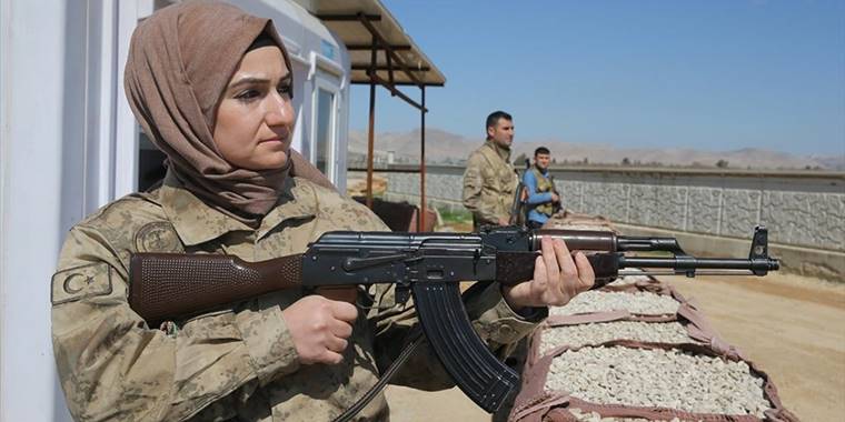 Şehit babasının izinden giden kadın, güvenlik korucusu oldu