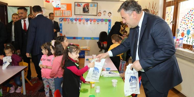 Çubuk’ta öğrencilere diş bakım seti dağıtıldı