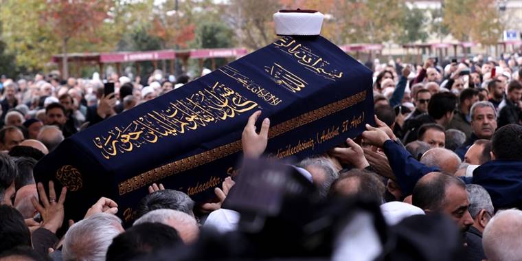 İlahiyatçı Prof. Dr. Raşit Küçük son yolculuğuna uğurlandı