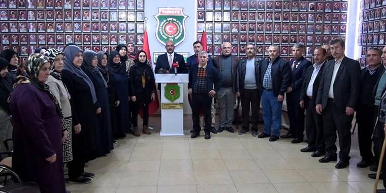 Şehit aileleri ve gaziler, Selçuk Bayraktar'a devlet övünç madalyası verilmesini talep etti