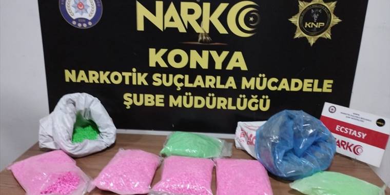 Konya'da uyuşturucu operasyonunda 13 zanlı tutuklandı