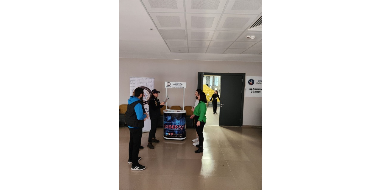 Kırıkkale'de üniversite öğrencilerine siber suçlar hakkında seminer verildi