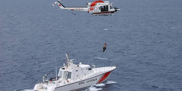 Mavi vatanın bekçileri yılbaşından bu yana 27 bin 973 kazazedeyi kurtardı