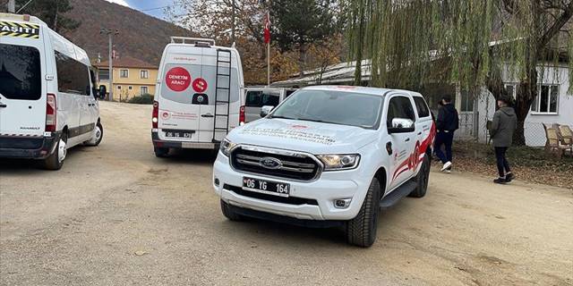 Düzce Gölyaka'da depreme yönelik hasar tespit çalışmaları sürüyor