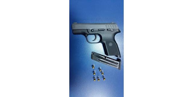 Kayseri'de bir kişi ruhsatsız tabanca ile yakalandı