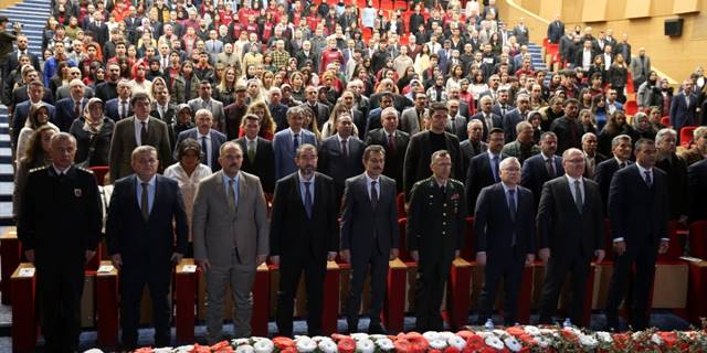 Sivas'ta Öğretmenler Günü dolayısıyla tören düzenlendi