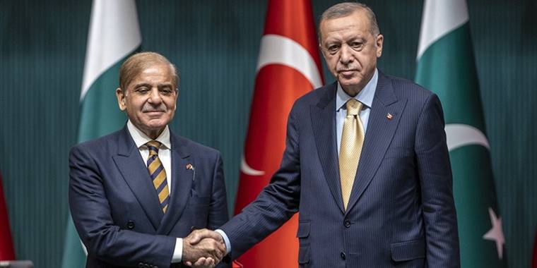 Pakistan Başbakanı Şerif, resmi ziyaret kapsamında yarın Türkiye'ye gelecek