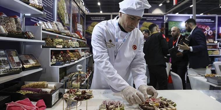 8. Dünya Helal Zirvesi ve 9. İİT Helal Expo Fuarı başladı