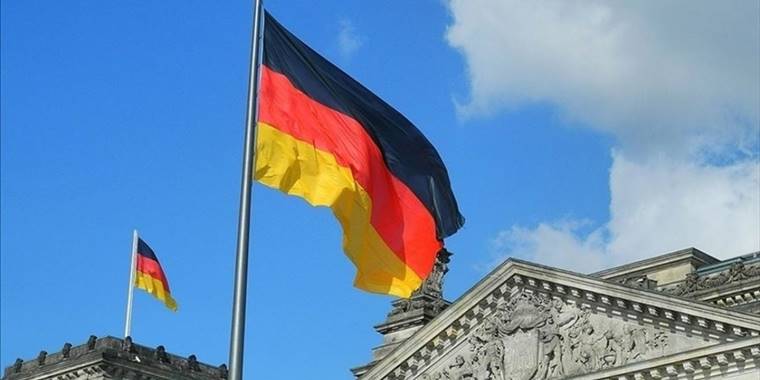 Almanya'nın KRV eyaletinde milletvekili bürolarındaki "ani su ısıtıcıları" sökülecek