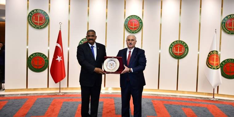 Yargıtay Başkanı Akarca, Küba Yüksek Halk Mahkemesi Başkanı Ferro ile görüştü