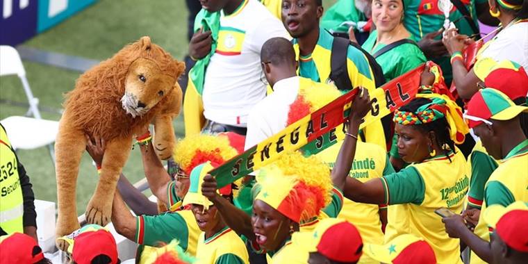 Katar-Senegal maçını taraftarlar coşkuyla bekliyor
