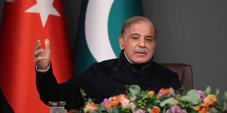 Pakistan Başbakanı Şerif: Türkiye ile olan ticaret hacmimizi 5 milyar dolara çıkarmak istiyoruz