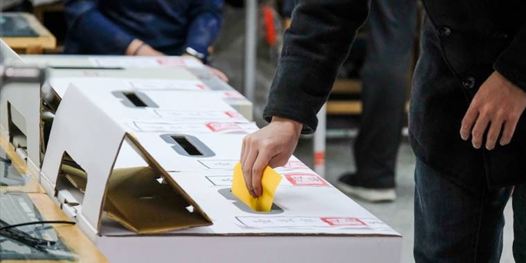 Tayvan yerel seçimler için sandık başına gitti