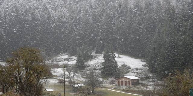 Abant'a mevsimin ilk karı yağdı